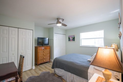 Commercial property in Jensen Beach, Florida 140.1 sq.m. № 2400013 - photo 6
