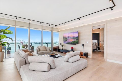 Copropriété à louer à Miami, Floride: 3 chambres, 219.99 m2 № 2279339 - photo 15
