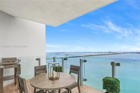 Copropriété à louer à Miami, Floride: 3 chambres, 219.99 m2 № 2279339 - photo 26