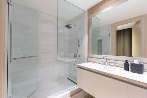Copropriété à louer à Miami, Floride: 3 chambres, 219.99 m2 № 2279339 - photo 4