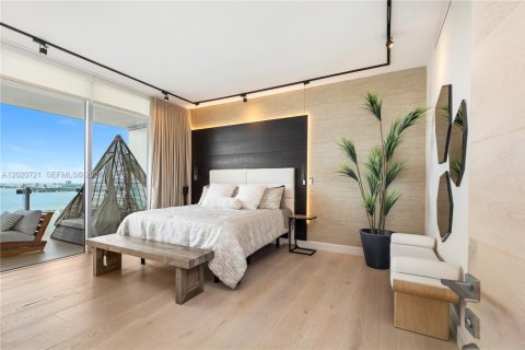 Copropriété à louer à Miami, Floride: 3 chambres, 219.99 m2 № 2279339 - photo 5