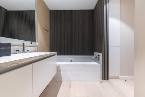 Copropriété à louer à Miami, Floride: 3 chambres, 219.99 m2 № 2279339 - photo 3