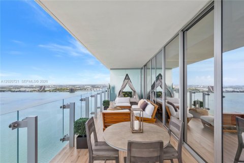 Copropriété à louer à Miami, Floride: 3 chambres, 219.99 m2 № 2279339 - photo 27