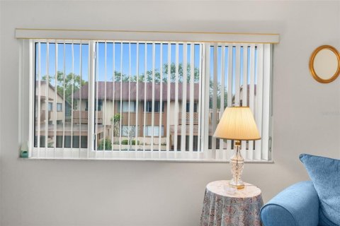 Condo in New Port Richey, Florida, 2 bedrooms  № 1904260 - photo 7