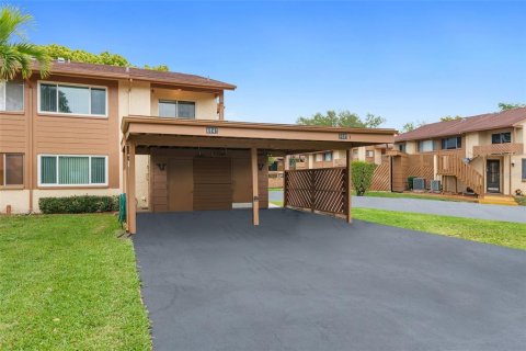 Condo in New Port Richey, Florida, 2 bedrooms  № 1904260 - photo 25