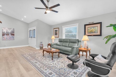 Villa ou maison à vendre à Gulfport, Floride: 3 chambres, 234.11 m2 № 2304480 - photo 5