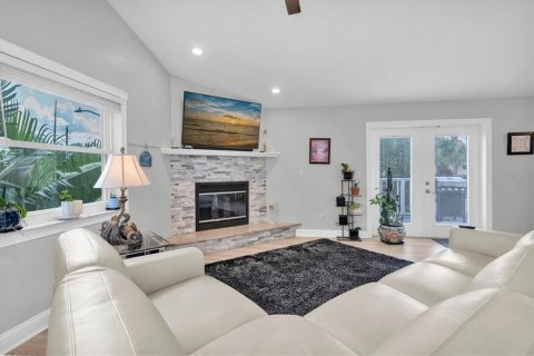 Villa ou maison à vendre à Gulfport, Floride: 3 chambres, 234.11 m2 № 2304480 - photo 12