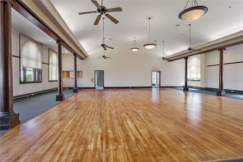 Propiedad comercial en alquiler en Leesburg, Florida № 1788248 - foto 11