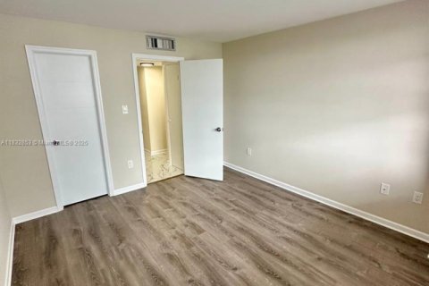 Condo in Aventura, Florida, 3 bedrooms  № 1812004 - photo 20