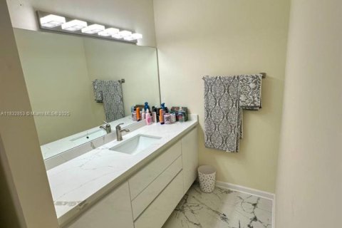 Condo in Aventura, Florida, 3 bedrooms  № 1812004 - photo 28
