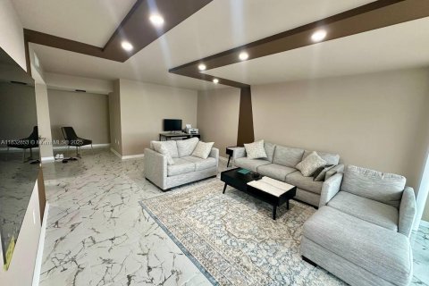 Condo in Aventura, Florida, 3 bedrooms  № 1812004 - photo 15