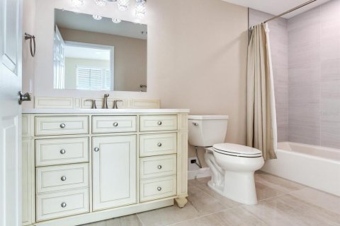 Condo in Tampa, Florida, 3 bedrooms  № 1751621 - photo 15