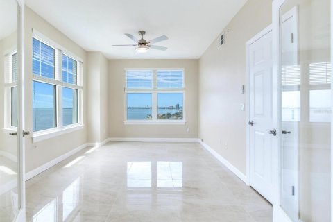 Condo in Tampa, Florida, 3 bedrooms  № 1751621 - photo 17