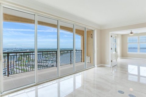Condo in Tampa, Florida, 3 bedrooms  № 1751621 - photo 8