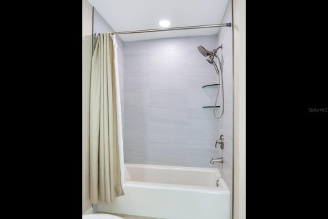 Condo in Tampa, Florida, 3 bedrooms  № 1751621 - photo 16