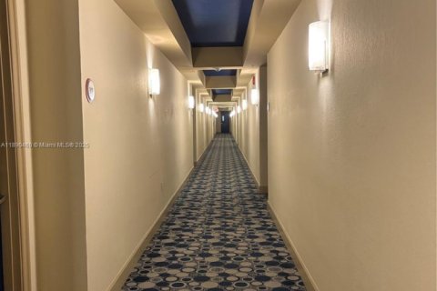 Снять в аренду кондоминиум в Холливуд, Флорида 1 спальня, 64.1м2, № 1950160 - фото 19