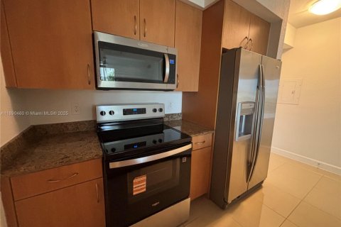 Снять в аренду кондоминиум в Холливуд, Флорида 1 спальня, 64.1м2, № 1950160 - фото 12