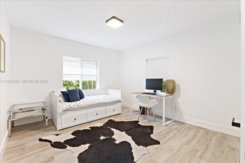 Villa ou maison à vendre à Miami, Floride: 4 chambres, 178.37 m2 № 1976837 - photo 18