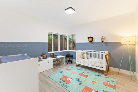 Villa ou maison à vendre à Miami, Floride: 4 chambres, 178.37 m2 № 1976837 - photo 14