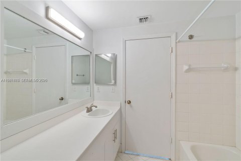 Touwnhouse à vendre à Weston, Floride: 4 chambres, 161.37 m2 № 1998124 - photo 10