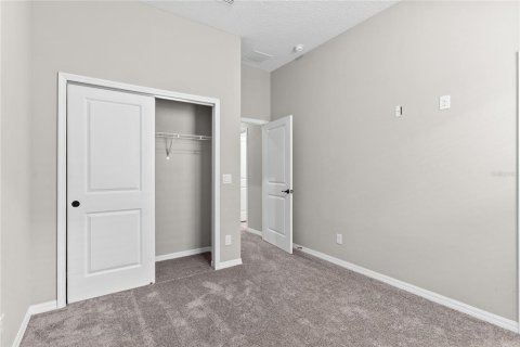 House in Apopka, Florida 4 bedrooms, 194.82 sq.m. № 2379175 - photo 24