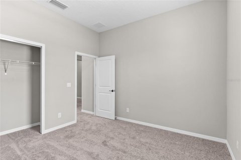 House in Apopka, Florida 4 bedrooms, 194.82 sq.m. № 2379175 - photo 30