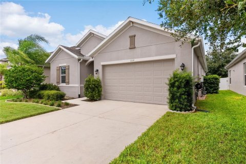 House in Apopka, Florida 4 bedrooms, 194.82 sq.m. № 2379175 - photo 2