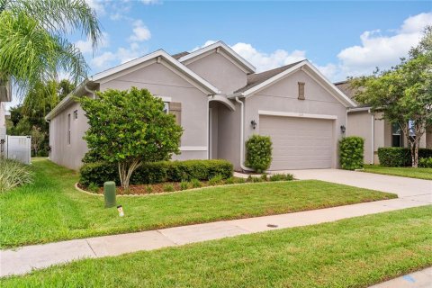 House in Apopka, Florida 4 bedrooms, 194.82 sq.m. № 2379175 - photo 3