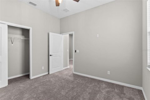 House in Apopka, Florida 4 bedrooms, 194.82 sq.m. № 2379175 - photo 27