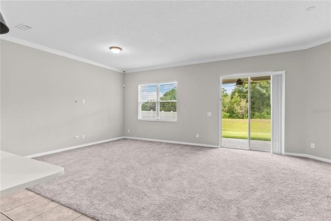House in Apopka, Florida 4 bedrooms, 194.82 sq.m. № 2379175 - photo 8