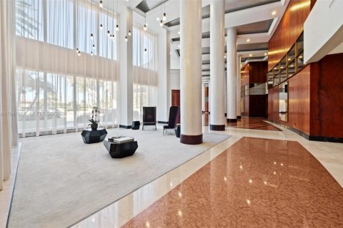 Condominio en venta en Bal Harbour, Florida, 2 dormitorios, 209.03 m2 № 1998701 - foto 26