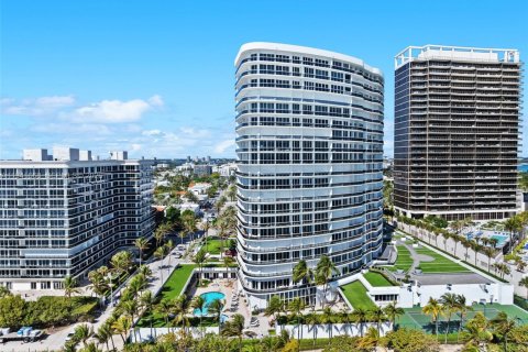 Condominio en venta en Bal Harbour, Florida, 2 dormitorios, 209.03 m2 № 1998701 - foto 25