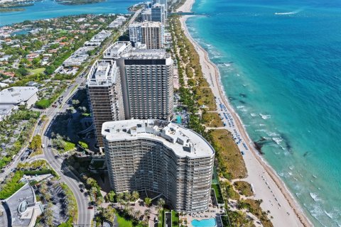 Condominio en venta en Bal Harbour, Florida, 2 dormitorios, 209.03 m2 № 1998701 - foto 27