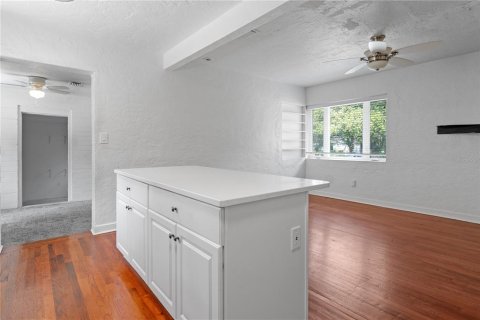 House in Gainesville, Florida 3 bedrooms, 114.83 sq.m. № 1819484 - photo 8