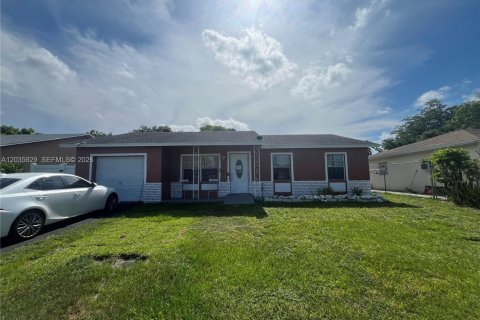 Villa ou maison à North Lauderdale, Floride 3 chambres, 103.68 m2 № 2172036