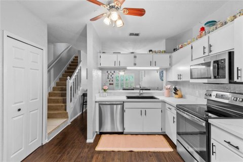 Купить таунхаус в Олдсмар, Флорида 8 комнат, 102.66м2, № 1827332 - фото 5