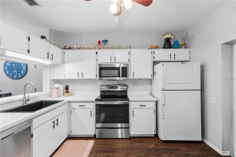 Townhouse in Oldsmar, Florida 2 bedrooms, 102.66 sq.m. № 1827332 - photo 6