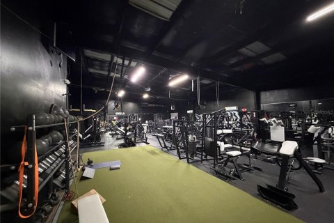 Commercial property in Saint Petersburg, Florida 986.71 sq.m. № 2197565 - photo 20