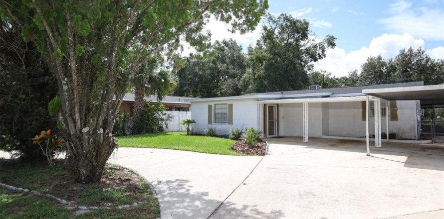 Casa en Altamonte Springs, Florida 3 dormitorios, 150.32 m2 № 1907246