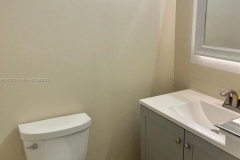 Condominio en alquiler en Sunny Isles Beach, Florida, 1 dormitorio, 87.61 m2 № 1921772 - foto 5