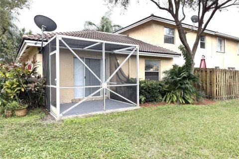 Снять в аренду виллу или дом в Санрайз, Флорида 3 спальни, 104.05м2, № 2005868 - фото 18