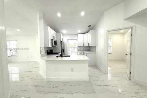 Снять в аренду виллу или дом в Санрайз, Флорида 3 спальни, 104.05м2, № 2005868 - фото 9