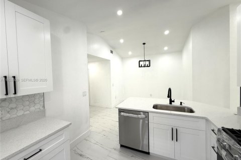 Снять в аренду виллу или дом в Санрайз, Флорида 3 спальни, 104.05м2, № 2005868 - фото 6