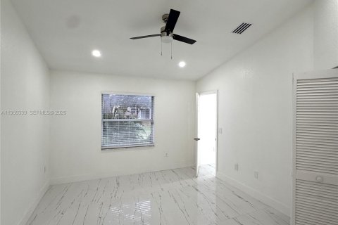 Снять в аренду виллу или дом в Санрайз, Флорида 3 спальни, 104.05м2, № 2005868 - фото 16