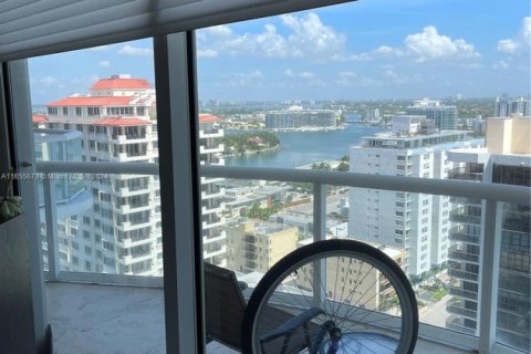 Condominio en alquiler en Miami Beach, Florida, 1 dormitorio, 75.07 m2 № 1979630 - foto 13