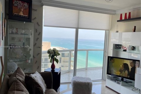 Condominio en alquiler en Miami Beach, Florida, 1 dormitorio, 75.07 m2 № 1979630 - foto 8