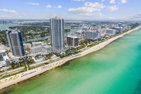 Condominio en alquiler en Miami Beach, Florida, 1 dormitorio, 75.07 m2 № 1979630 - foto 15