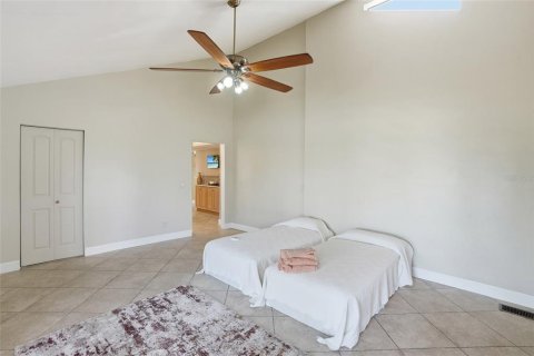 House in Punta Gorda, Florida 4 bedrooms, 208.01 sq.m. № 2130076 - photo 29