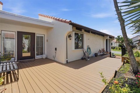 House in Punta Gorda, Florida 4 bedrooms, 208.01 sq.m. № 2130076 - photo 6