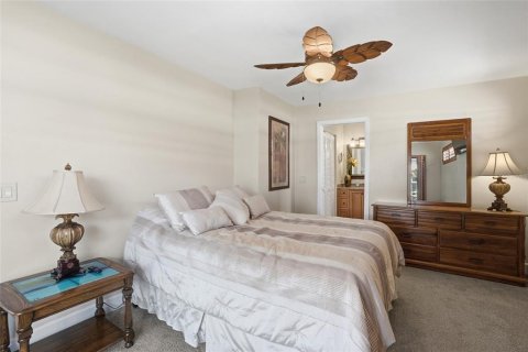 House in Punta Gorda, Florida 4 bedrooms, 208.01 sq.m. № 2130076 - photo 23